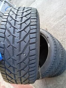 Zimne gumy r18 225/40