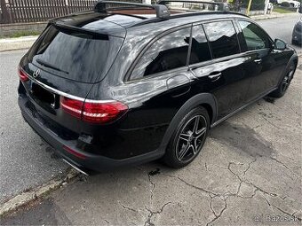 Mercedes-Benz E 220d 4MATIC All-Terrain AMG