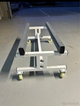 Vozík/stojan na vodný skúter