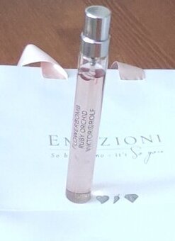 Viktor &Rolf Floverbomb orchid parfém 10ml