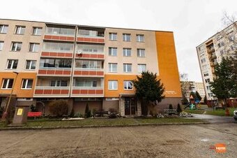 Na prenájom 3 izbový byt s loggiou v Humennom