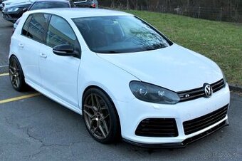 Volkswagen Golf 2.0 TFSI 270k R 4-Motion