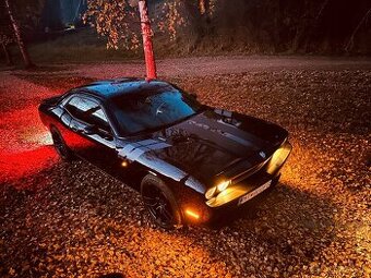 Dodge Challenger R/T 5.7 V8 HEMI