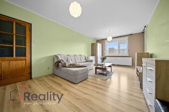 Svetlý 3 izbový byt s balkónom v centre mesta Dunajská Stred