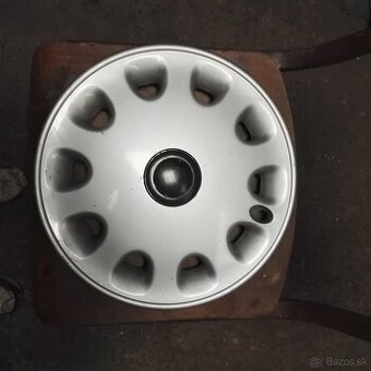 Puklice Felicia r13