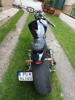 Suzuki intruder 1400