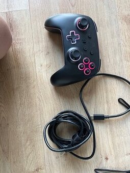 Nintendo Switch controller