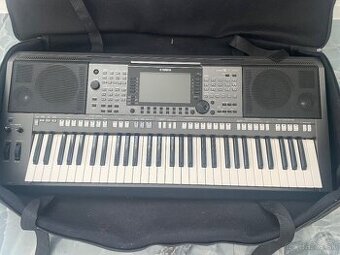Predám  Yamaha s770