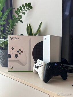 Xbox series S 512gb + 2x ovladač