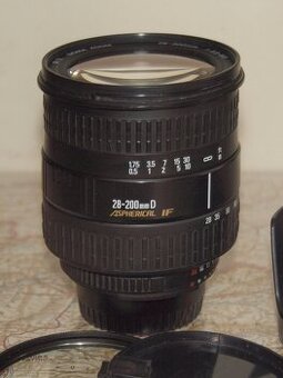 Sigma 28-200mm F3.5-5.6 pre Nikon AF-S.