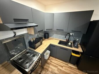 Prenájom 3-izbového bytu – Šaľa, ul. Hlavná PRENAJATÉ