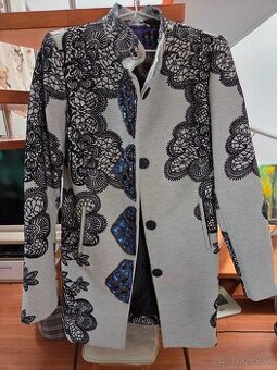 Dámsky kabat kratky