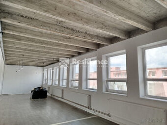 Štýlový industriálny priestor  – kancelárie podľa vašich pre