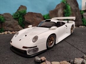 prodám model 1:18 porsche 911 GT1 1996 - 1