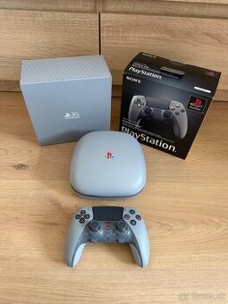 PS5 DualSense Edge 30th Anniversary Limited Edition