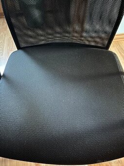 Predám kancelársku stoličku