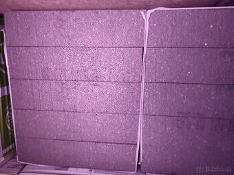 Fasády polystyrén sivý