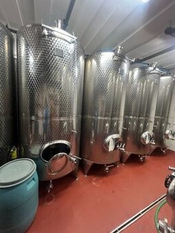 EXKLUZIVNÍ PRODEJ: 120+ nerezových nádrží (Unicom & Prudík)