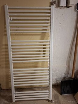 Radiator 1320x600