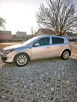 Opel Astra H