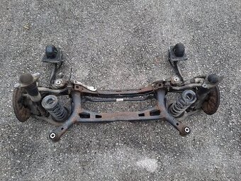 zadná náprava Passat B8