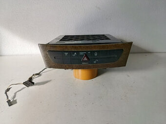 ovladaci panel Mercedes E a2116800552 30€