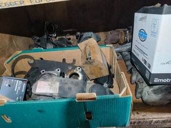 Rozpredám motor 2.3 88kw e4