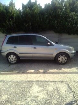 Predám Ford fusion