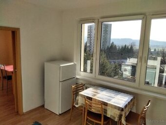 Od vlastníka predaj 1 izbový byt vo Zvolene časť Podborová
