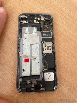 iPhone 5S na náhradné diely