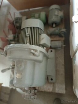 elektromotor .