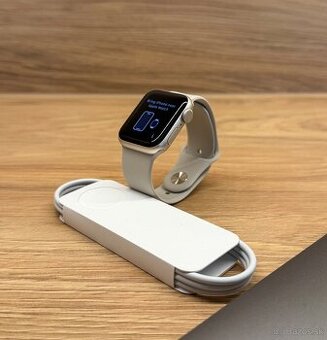 Apple Watch SE 3 (2025) 40mm Starlight - neaktivované