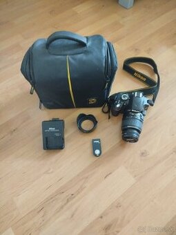 Nikon D3200 + 18-55mm SET