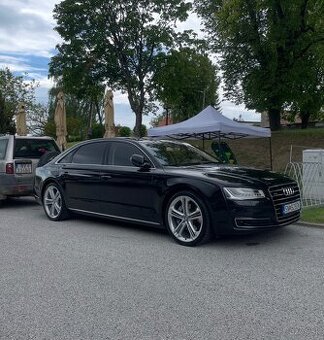 Audi A8L 5 miestne