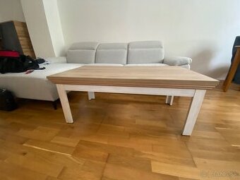 Konferenčný stolík do obývačky