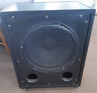 Bedna pro baskytaru nebo jako pas. Subwoofer s reproFANE