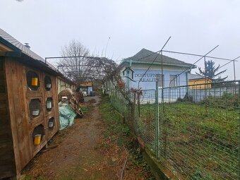 VÝRAZNE ZNÍŽENÁ CENA 20árový pozemok s rodinným domom