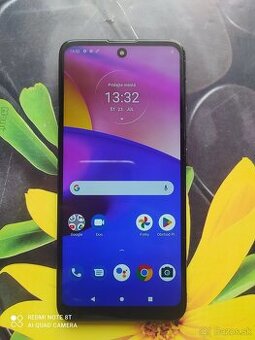 Predám Motorola E40