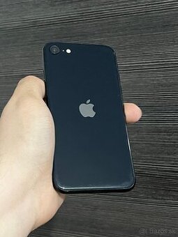 Dobrý deň Ponúkam na predaj iPhone SE 2022 128GB Black 8/10
