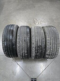 Predam letne pneu 215/55 R17