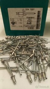 Nity 4x8mm,1000ks=16e