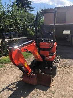 KUBOTA U10 bagr bez přesahu zádě