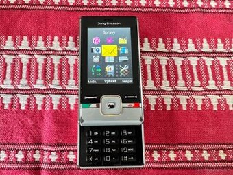 Sony Ericsson T715