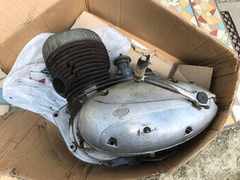JAWA MOTOR 250 - 1