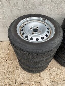 Letne Gumy 185/65 R15 a disky 4x114.3, 6Jx15 ET45