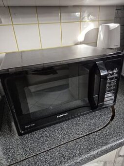 PREDÁM MIKROVLNKU S GRILOM SAMSUNG MC28H5015AK