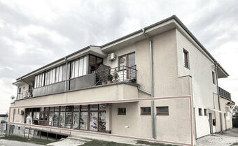 Ponúkame na predaj "Polyfunkčný objekt na Zobore"