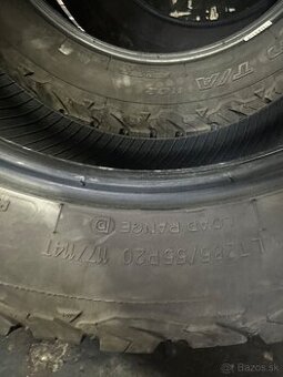 Pneumatiky LT285/55R20 2020 rok výroby 4kus
