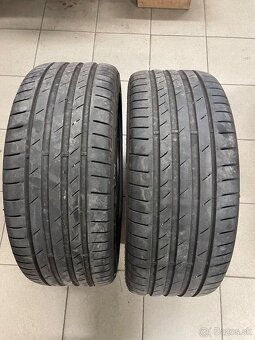Kumho 235/45 r18