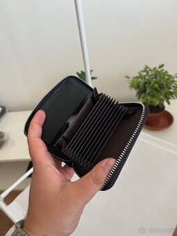 Pánska peňaženka - Tenká, elegantná, s RFID ochranou